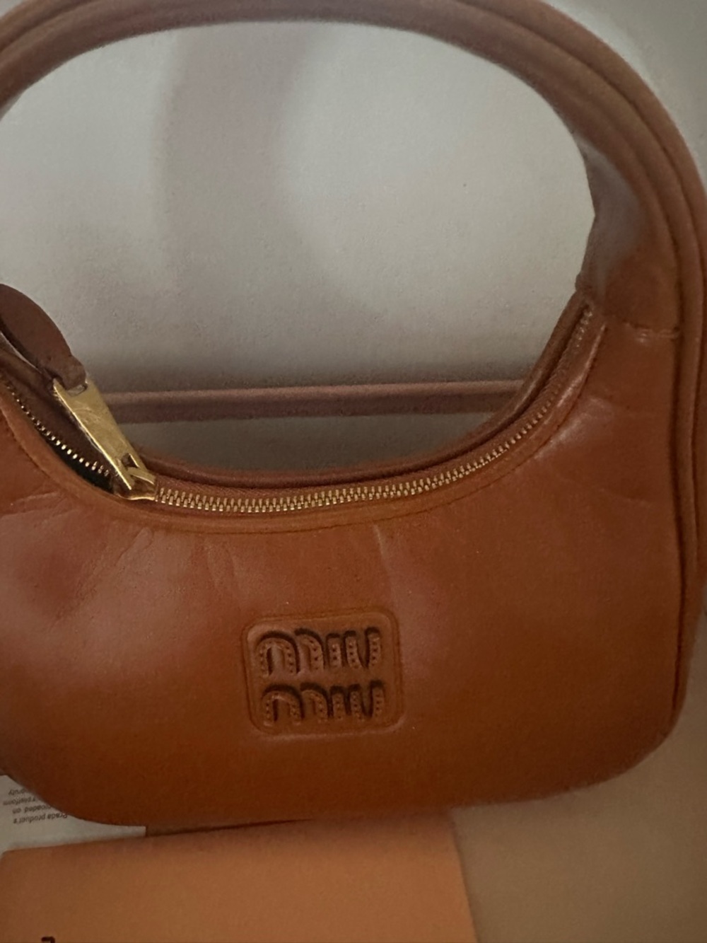 Classic Tan Leather Top-Handle Women’s Bag - Picture 3 of 7